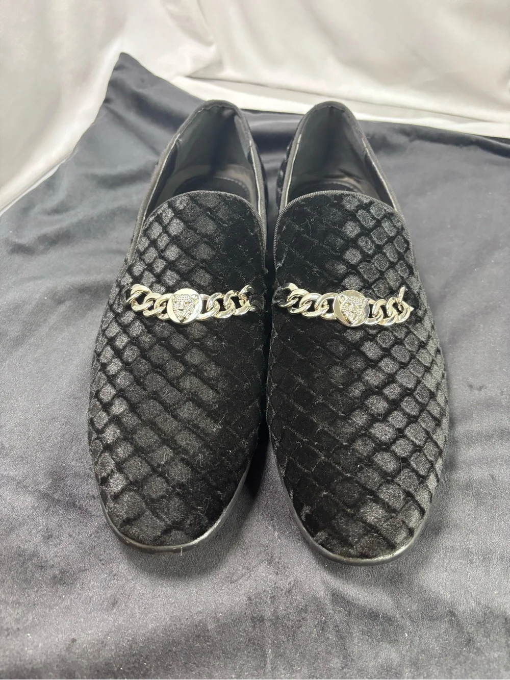 HUGO VITELLI BLACK VELVET EMBELLISHED LOAFERS – MEN’S 9.5